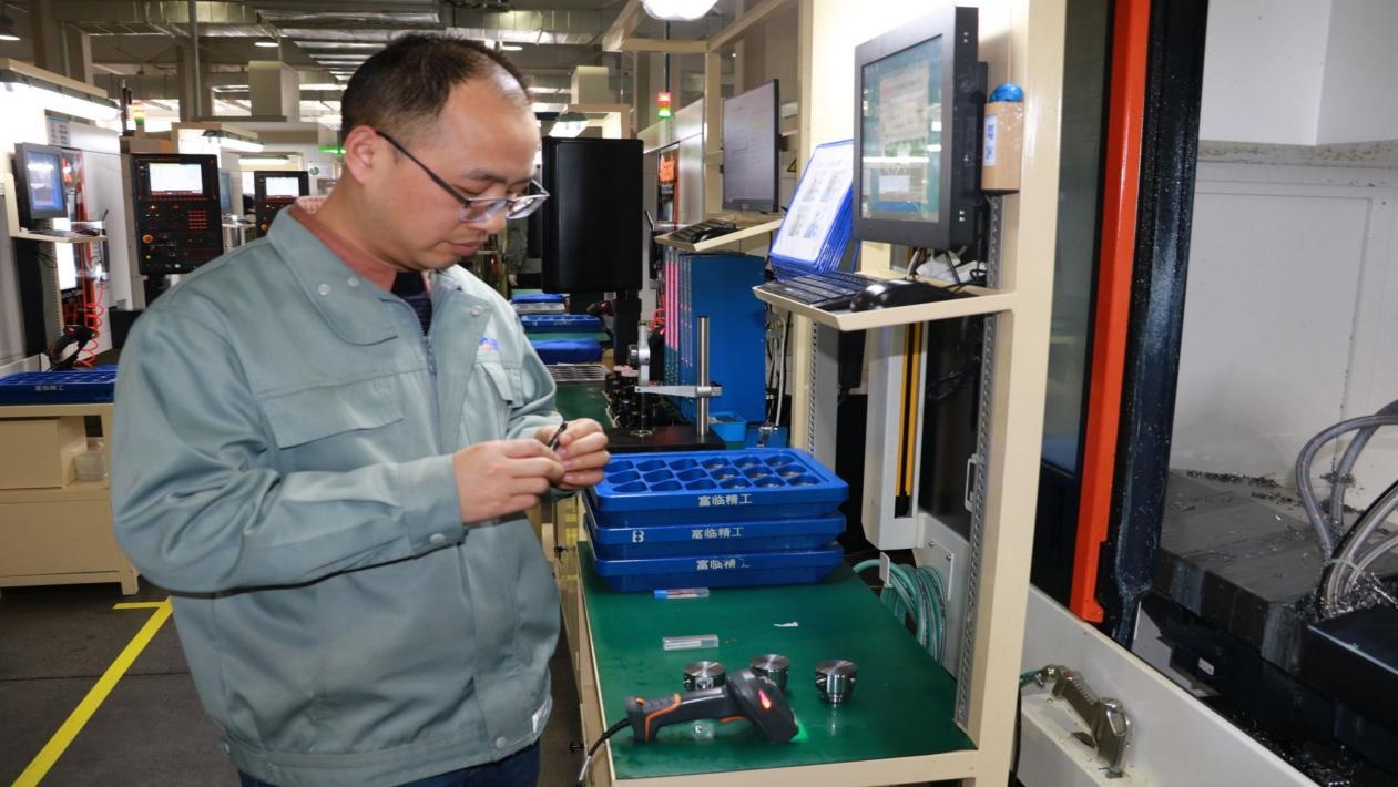 工匠汇·第四届“四川工匠”|向海波 以工艺竞争力领先国内，铸就技术开发新篇章